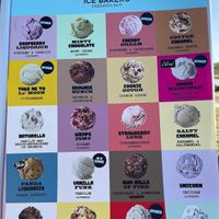 All these ice cream are vegan at Ka'nalu Cafe in Ishoej