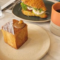  at Holy Llama - Sintagma in Athens