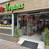 Alles Frisch at Mr. Veganus in Ludwigshafen