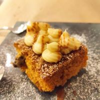 Carrot cake at La Perra Verde in Barcelona