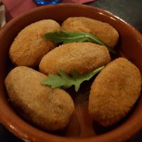 Croquetas at La Perra Verde in Barcelona