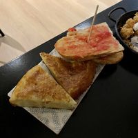 Tortilla and tomato toast  at La Perra Verde in Barcelona