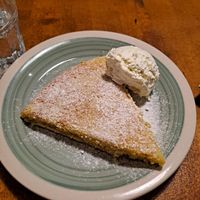 Tarta santiago at La Perra Verde in Barcelona
