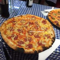 Hawai at Zeus Pizza in Berlin