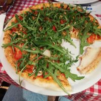 Vegan rucola pizza at Zeus Pizza in Berlin