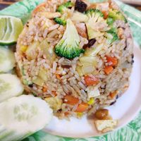 Pineapple fried rice at 17 Vegetarian Food Stall in Koh Phangan