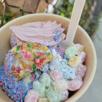 Self serve dispensers and plenty of toppings to choose from at Dreamery in Brooklyn