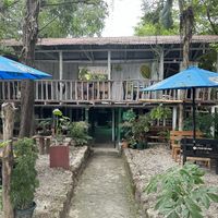 Exterior  at La Puerta Café Vivero in El Remate