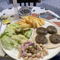 Meat balls with salad and chips. Pickled cabbage was missing.   at Salve Kadıköy in Istanbul