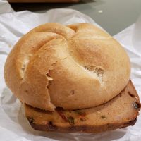 Pizzaleberkässemmel at Billa Pflanzilla in Vienna