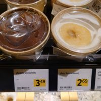 Cakes at Billa Pflanzilla in Vienna