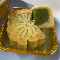 Finally got to try one of these moon pies I’ve been seeing. Couldn’t put my finger on the flavor tho!  at Zing Zing Che - ชิ้งชิงเจ in Udon Thani