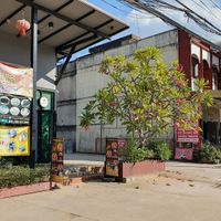 Close to coffee shop with vegan options at Zing Zing Che - ชิ้งชิงเจ in Udon Thani