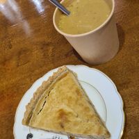 Quiche lorraine au Tofu et Soupe Potimarron / Chataigne at L'arche À L'eau in Reims
