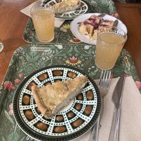 Quiche with smoked tofu and raspberry cake  at L'arche À L'eau in Reims