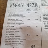 The different options for pizza at Pizzano in Alba Iulia