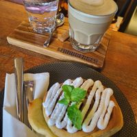 Nootropic Mushroom Latte was great!! Cinnamonroll was okay. at Schauberger in Ubud