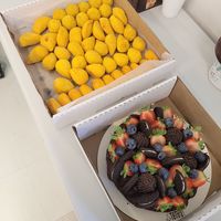Mix de salgadinhos e brownie at Divinas Tetas in Curitiba