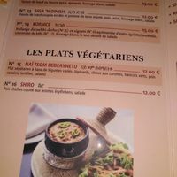 the mixed vegetables (no 15) and chickpea dish (no 16) at Massawa Restaurant in Paris
