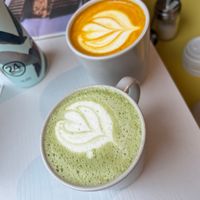 Matcha und Kurkuma   at KoRo Café in Berlin
