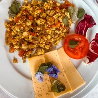 scrambled tofu with vegan cheese at PiranArt Restaurant & Gelateria & Caffeteria in Piran
