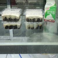 fridge with bottle cakes, non-vegan cream at Miam-o Bread 미얌오브래드 in Seoul