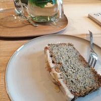 Mohnzitronenkuchen und Minztee at Boon in Darmstadt