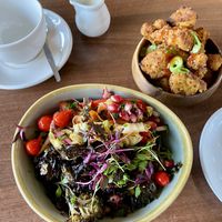 Salad bowl with crispy GF cauliflower bites    at Zappa's in Totnes