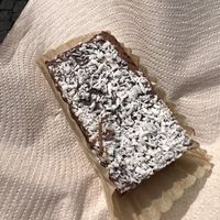 Karamell raw  at Mayple, Golden Cakes- Maastricht in Maastricht