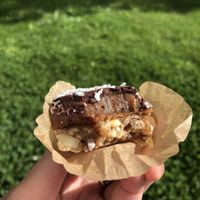 karamel bar  at Mayple, Golden Cakes- Maastricht in Maastricht