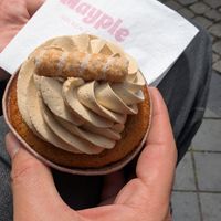 Caramel mocha cake at Mayple, Golden Cakes- Maastricht in Maastricht
