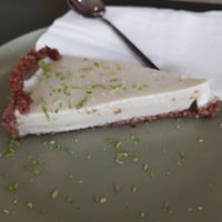 Vegan lemon tart at Green Bistrot in Guimaraes