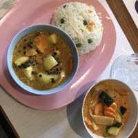 lunch menu, could try 2 main dishes for 19.- inhouse  at nari Thai Eatery in Bern