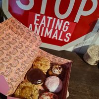 Togoodtogo Box 6,70€ at Brammibal's Donuts - Altona  in Hamburg