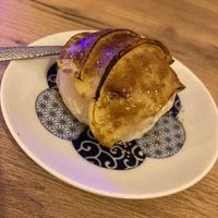 Mochi de crema catalana i poma flambejada  at Modoki Funky Roll in Barcelona