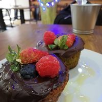 Muffin with red fruit and muffin with spinach and something (sweet!) at Green Tree in Lisbon