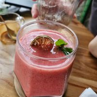 Strawberry smoothie ~28/4/24 at Hejo Eatery in Bandung