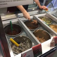 Vegan gelato flavours (all 6 on the left) at Casa del Gelato in Carlton