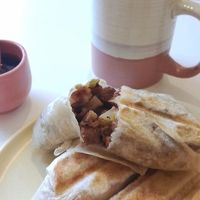 Burrito de chicharrón at Café Felipa in Hermosillo