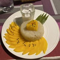 Sweet sticky rice with mango    at Aroi Makmak Thai Station in San Juan Siquijor