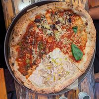 White truffle - Tonno - spicy beyond meat - artichokes and olives - all vegan at FALCO'SLICE in Berlin