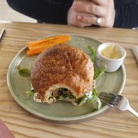 Veggie burger no pão at The Therapist - Alvalade in Lisbon