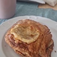 Pain au chocolat with frangipane at Délice Végétal in Nantes