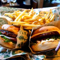 Beyond New York burgers and chips at Bastard Burgers - Torggata in Oslo