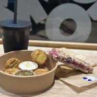 Shake - veggie snacks-   at Nom Nom Nom - Haarlemmerdijk in Amsterdam