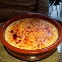 crème brûlée with a layer of rhubarb underneath at Verdō in Brussels