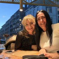 Us at the bar   at Verdō in Brussels