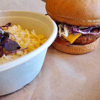BBQ Burger & Mac n Cheese (both soooo good!) #Veganuary at ChagaRoot in Las Vegas