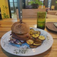 Jerk burger at Vegano O No in Panama City