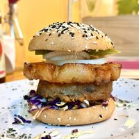 Hawaiian burger   at Vegano O No in Panama City